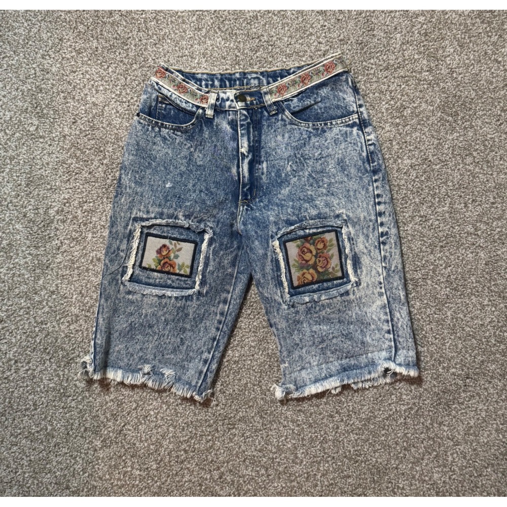 Vintage 80s Acid Wash Denim Shorts Floral Tapestry Patches High Waist Bermuda 27